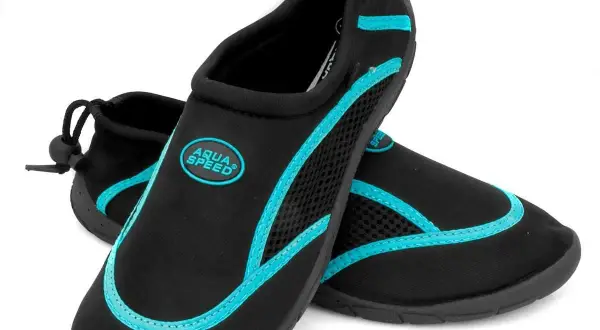 Buty do wody damskie: jaki model wybrać? Poradnik i ranking